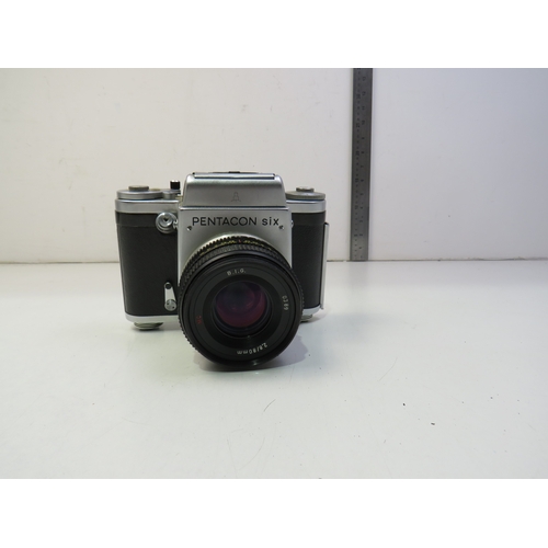 562 - Pentacon six camera
