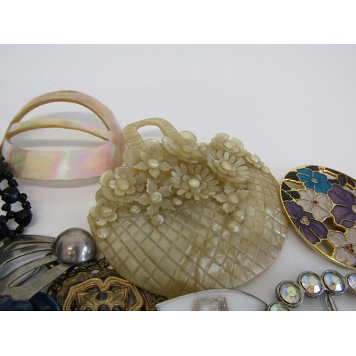 72 - Collection of vintage and antique buckles.