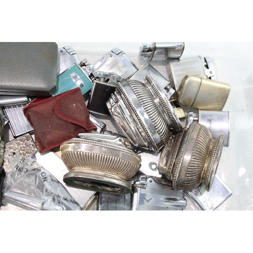 489 - Pocket Lighters Tobacciana Collectables Ronson & Colibri inc Table Lighters, etc