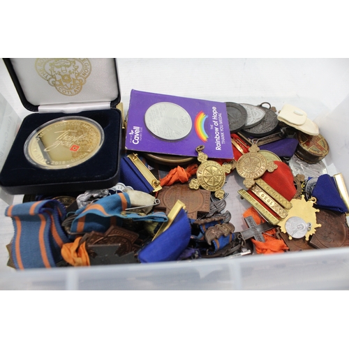 494 - Mixed Nursey, Religious & Rhubarb Medals, Medallions In Boxed, Brass RSPCA