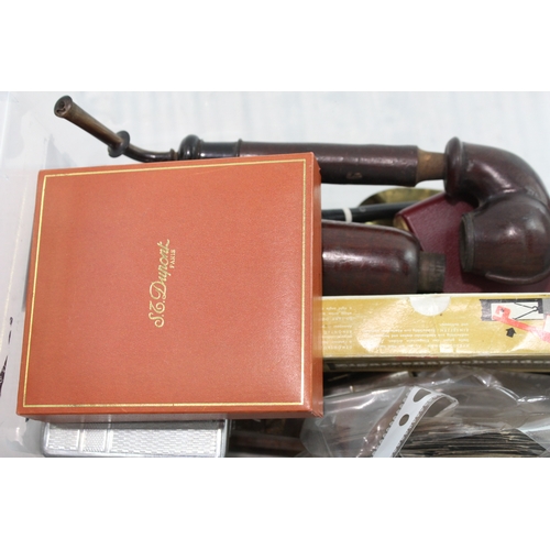 499 - Tobacciana Collectables Inc Ogdens Gold Cards, Snuff, Compact Cigarette Case Etc