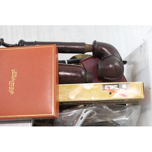 499 - Tobacciana Collectables Inc Ogdens Gold Cards, Snuff, Compact Cigarette Case Etc