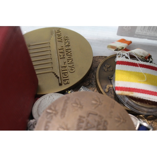 503 - International Mixed Medals/Medallions & Plaques Inc Boxed America French Brass