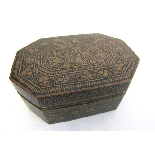 99B - Two vintage trinket boxes and a mother of pearl shell purse.