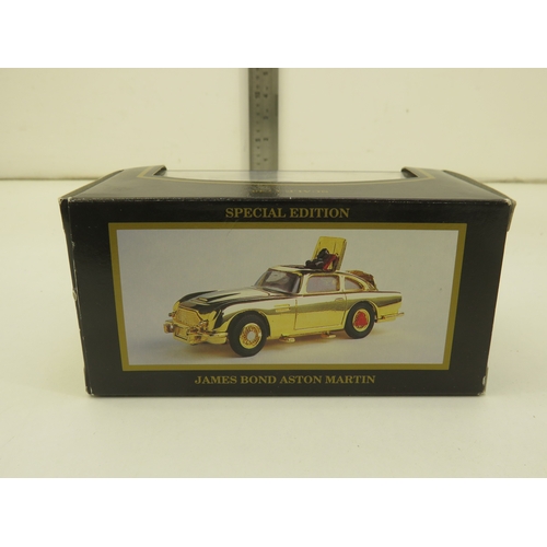 130 - Corgi Special editon james bond