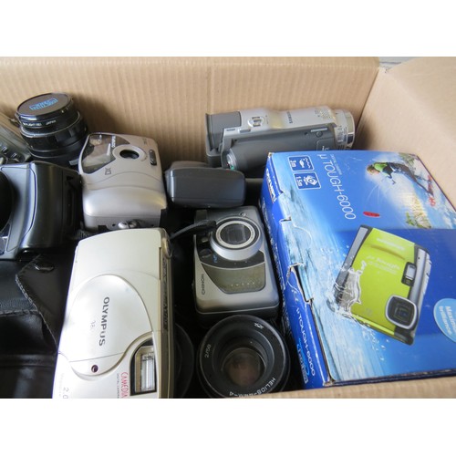365 - Box of assorted cameras including digital compacts