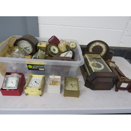 378 - Job lot of assorted clocks to include mantle clocks, carriage clocks etc