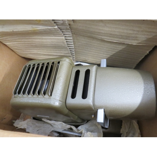 386 - Lot of assorted projectors
