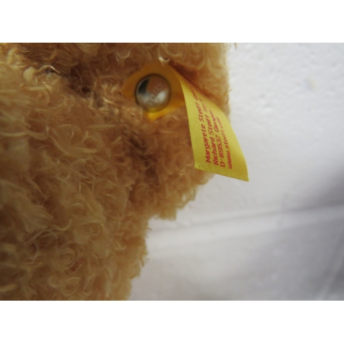 387 - Four boxed Steiff teddies