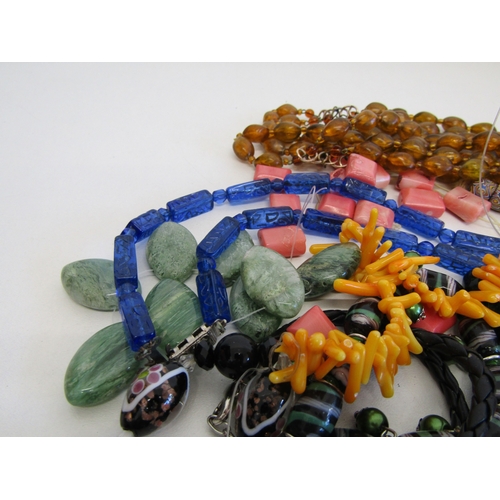 63 - Assorted jewellery and beads including gemstone.