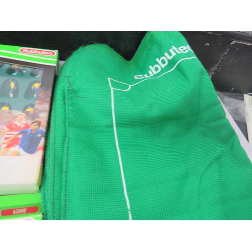 398 - Job lot of subbuteo to include twelve boxed team sets
