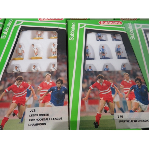 398 - Job lot of subbuteo to include twelve boxed team sets