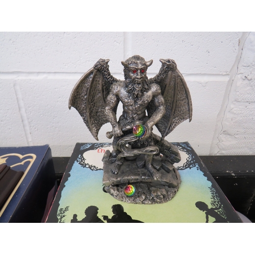 402 - Three boxed Tudor Mint figures to include The Lord of the Rings