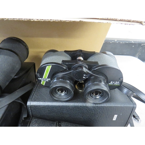 403 - Job lot of assorted binoculars