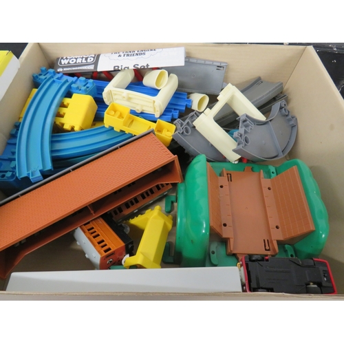 405 - Tomy Tomica World Thomas the Tank Engine - Thomas Big Set 7402