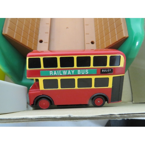 405 - Tomy Tomica World Thomas the Tank Engine - Thomas Big Set 7402