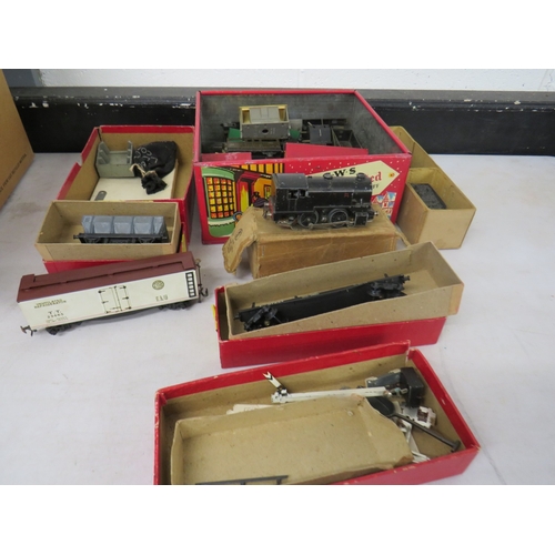 412 - Lot of assorted model railway to include locomotives