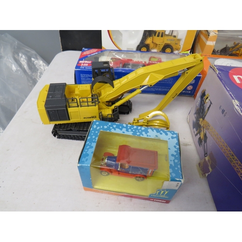 423 - Nine boxed construction vehicles to include Joal, Siku etc