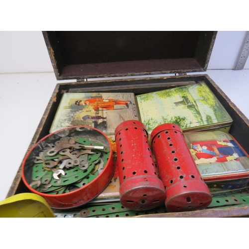 440 - Job lot of assorted meccano parts