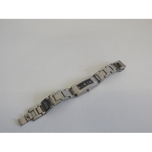 600 - Ladies Gucci watch