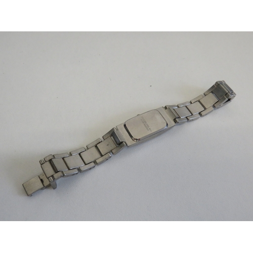 600 - Ladies Gucci watch