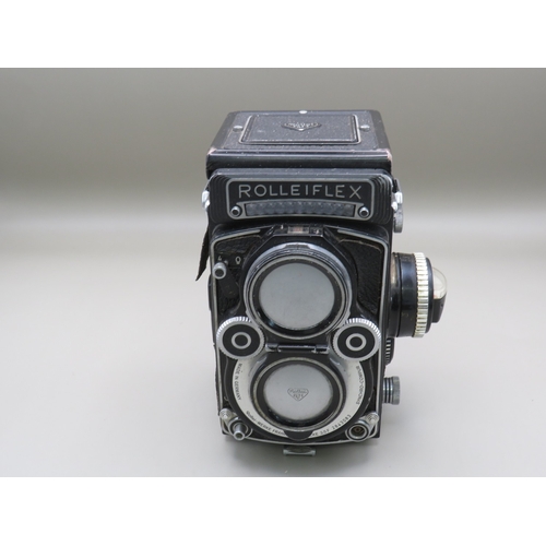 35 - Rolleiflex camera