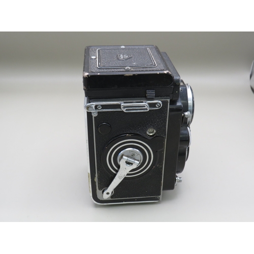 35 - Rolleiflex camera