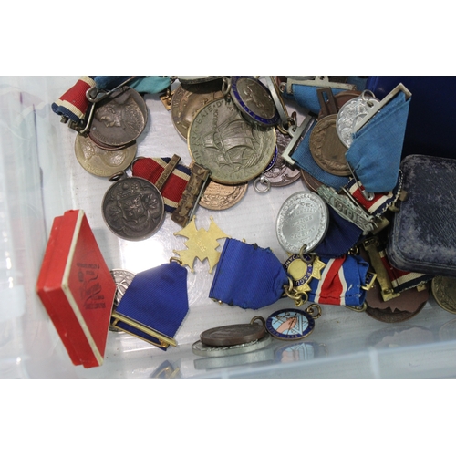 459 - Schooling, Politics & Union Medals & Medallions Inc Unions Of Conservatives Etc