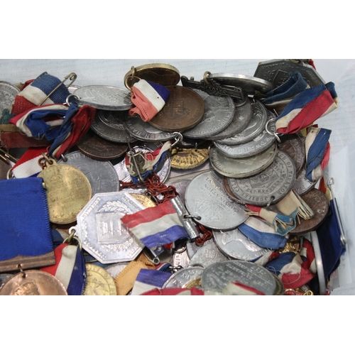 460 - Royal Commemorative Medal & Medallion Lot Inc Jubilee, Coronation G1 Antique Etc