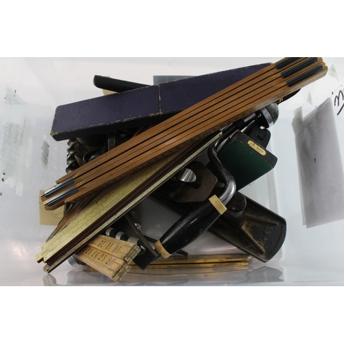 464 - Antique Vintage Collectables Inc Metal Tools, Rulers, & Working Equipment