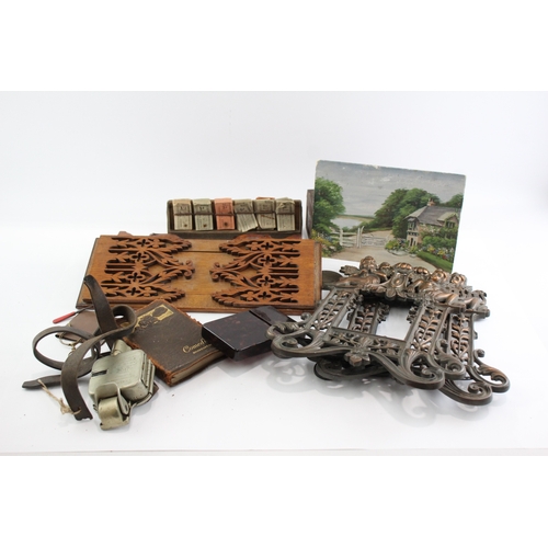 474 - Desk Antique Vintage Collectables Picture Frames Painting Ect