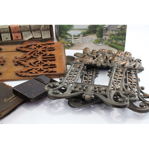 474 - Desk Antique Vintage Collectables Picture Frames Painting Ect