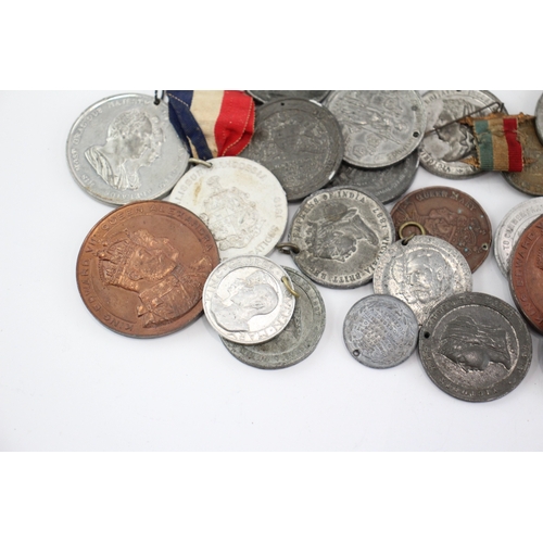 583 - Mixed Royal Antique Medals & Medallions Inc Victorian, 1831 William IV