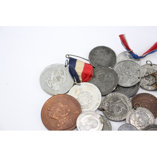 583 - Mixed Royal Antique Medals & Medallions Inc Victorian, 1831 William IV