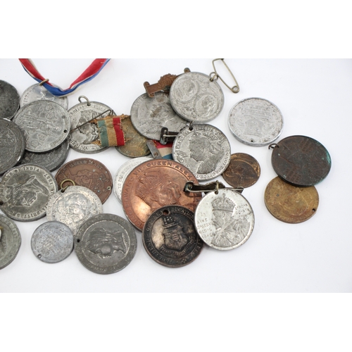 583 - Mixed Royal Antique Medals & Medallions Inc Victorian, 1831 William IV