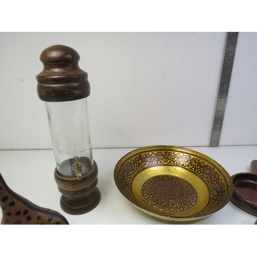 151C - Box of miscellaneous items to include glass and wooden items