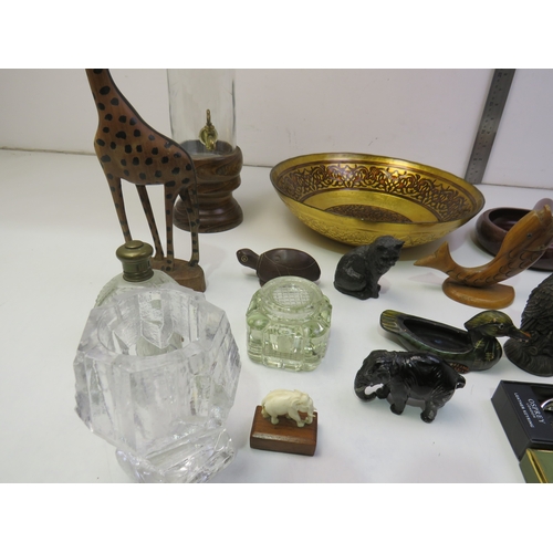 151C - Box of miscellaneous items to include glass and wooden items