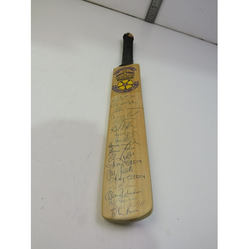 151E - Signed Derbyshire county cricket club mini bat, late 1990's to early 2000's