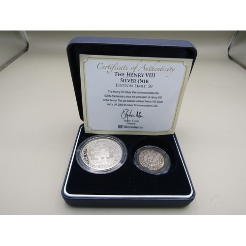 22 - The Henry VIII silver pair coin set consisting of a UK 2009 £5 silver coin and a silver Henry VIII g... 