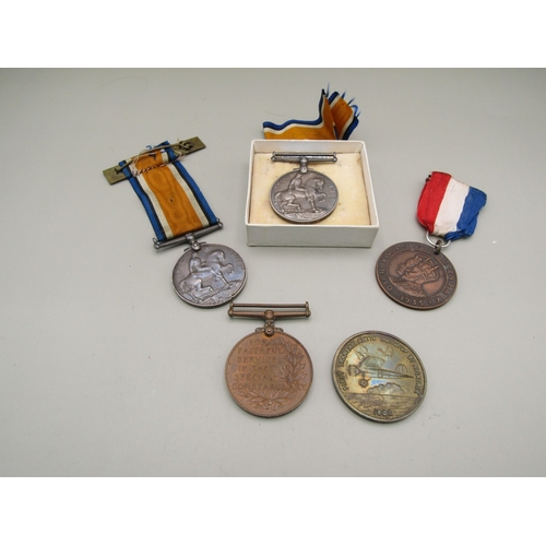 35 - Assortment of medals including to WWI British War medals awarded to:
301242 Pte. W.E. Jellyman. Tank... 
