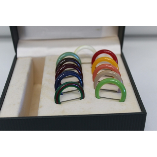 16 - Gucci wristwatch with twelve different coloured bezels