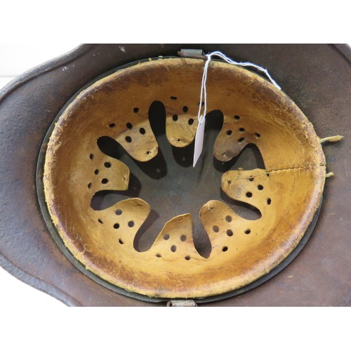 179 - Original WWII German Luftwaffe single decal M40 helmet marked on the inside with liner