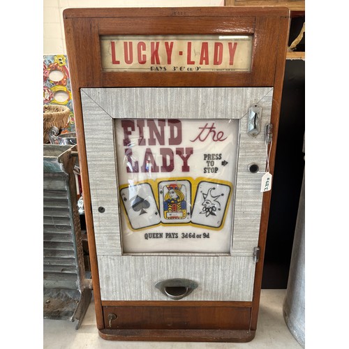 339I - Lucky Lady arcade machine