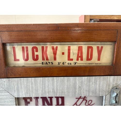 339I - Lucky Lady arcade machine