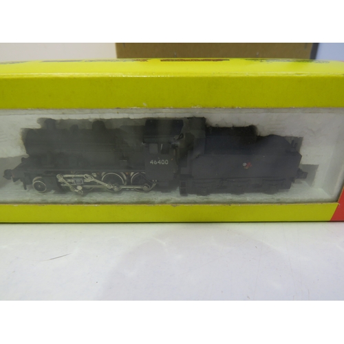 433 - Job lot of model train engines and carriages loose and boxed.