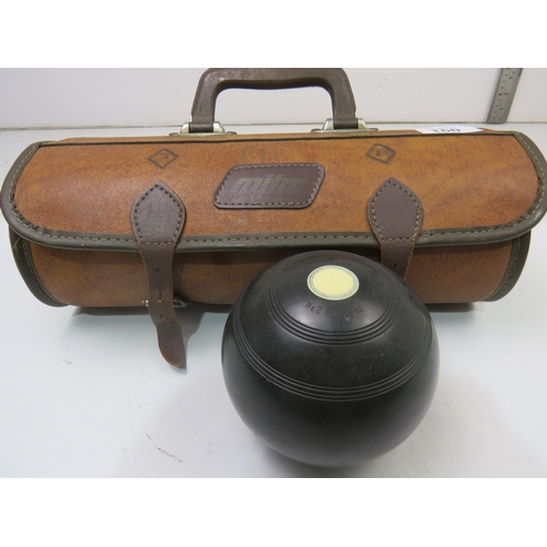 160 - Vintage Thomas Taylor bowls in a jak and mitre bag