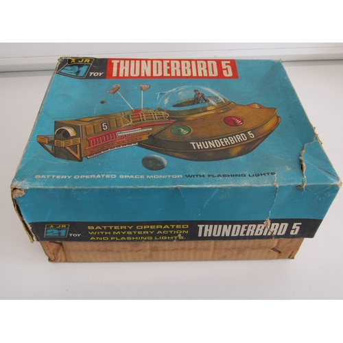 17 - Thunderbird 5 AJR 21 Toy with original box