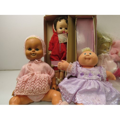 437 - Job lot of assorted dolls
