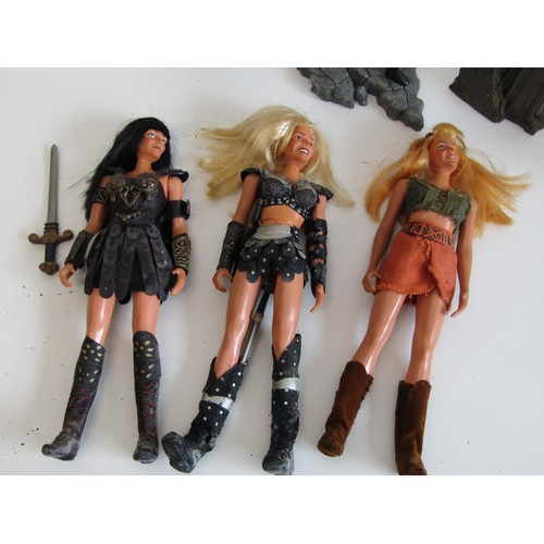 17 - Three Zena dolls and two Lord of the Rings figures