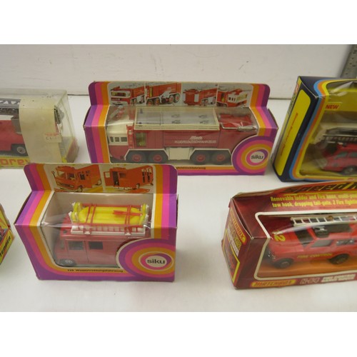 60 - Boxed Fire engine diecast